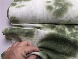 Fastvævet - florlet dobbelt gauze med batik / tie-dye i grøn